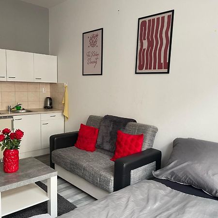 Tiffany Apartment In The City Center Bratislava Exterior foto